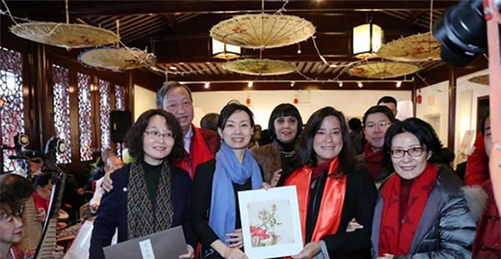 凤凰文化庙会走进温哥华b.jpg